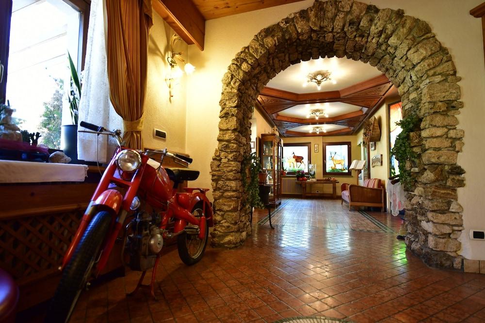 Hotel Beau Sejour Etroubles Buitenkant foto